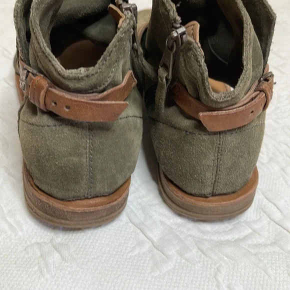 Miz Mooz Finney Gladiator Sandals Flats Shoes Green Suede Leather 40 US 9.5 - Picture 3 of 9